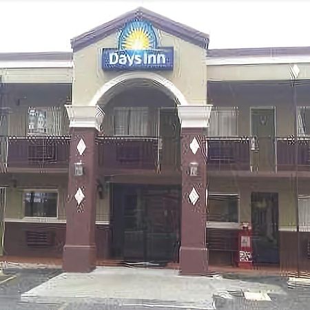 Days Inn By Wyndham הוט ספרינגס מראה חיצוני תמונה
